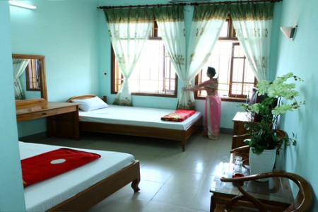 Khách sạn Công Đoàn Thiên Cầm