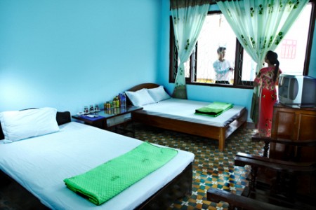 Khách sạn Công Đoàn Thiên Cầm