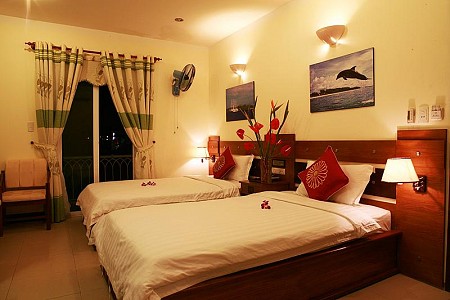 Khách Sạn Đại Dương Xanh