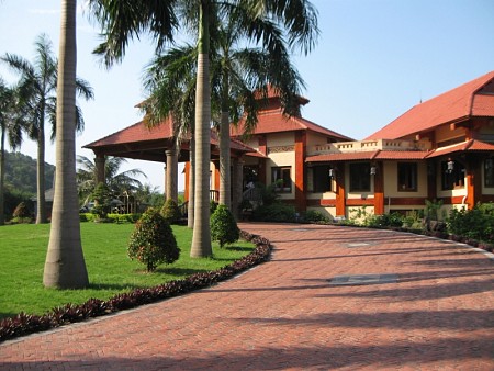 Resort Bãi Lữ