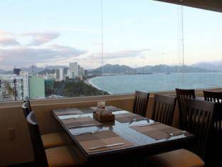 Khách sạn Majestic Nha Trang