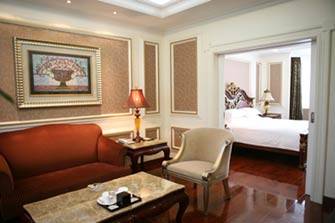 Khách Sạn Quốc Tế Lợi Lai