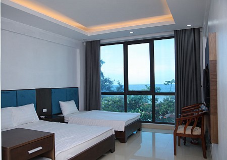 Khách sạn Sông La