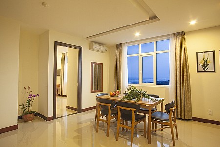 Khách sạn Starlet