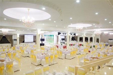 Lan Rừng Resort & Spa