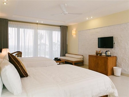 Lăng Cô Beach Resort