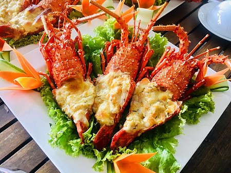 Nhà hàng hải sản ngon tại Hải Hoà: Khám phá ẩm thực miền biển