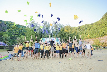 Khởi Hành Thứ 6 Hàng Tuần