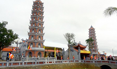 Chương trình Quảng Bình: Mộ Tướng Giáp – Động Thiên Đường – Suối Moọc – Nhật Lệ - 4 Ngày