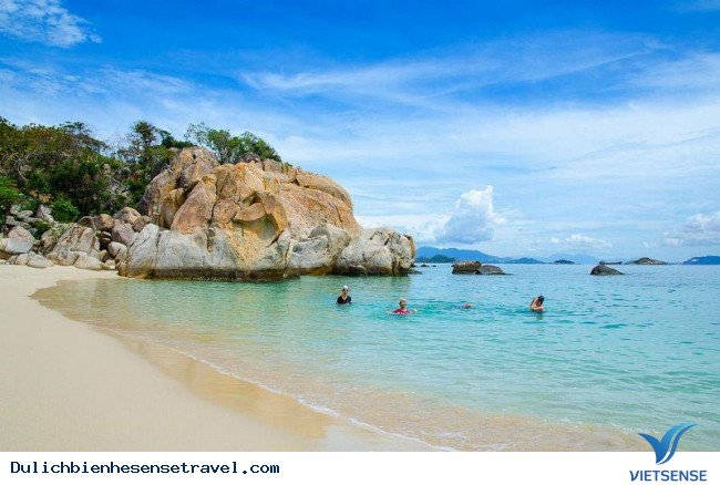 Top 10 thiên đường biển đảo lý tưởng cho dịp nghỉ lễ 30/4 và 1/5 - Phần 2 - Ảnh 6 Top 10 thiên đường biển đảo lý tưởng cho dịp nghỉ lễ 30/4 và 1/5 - Phần 2 - Ảnh 6