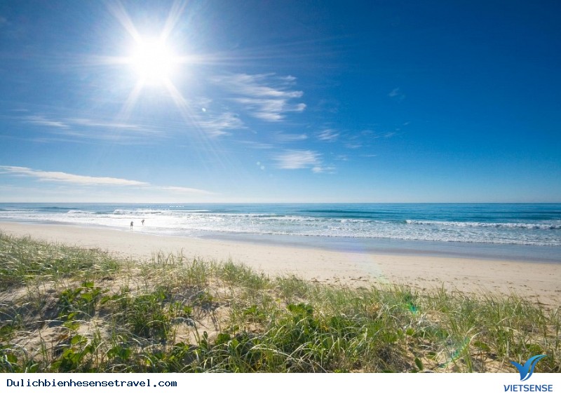 Tranh thủ đi tắm biển vào những ngày cuối hè mà vẫn đảm bảo được sức khỏe 2025 - Ảnh 4