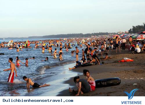 khách thăm quan Đến Cửa Lò Tăng Cao Vào Dịp Hè - Ảnh 1 khách thăm quan Đến Cửa Lò Tăng Cao Vào Dịp Hè - Ảnh 1