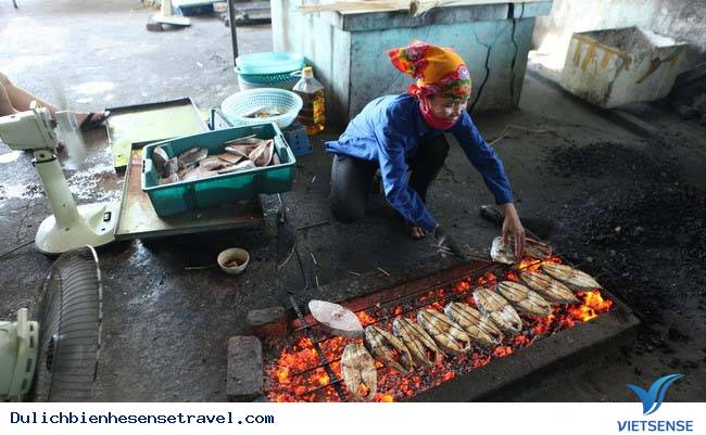 Du Lịch Biển Cửa Lò Tham Quan Nghề Nướng Cá Độc Đáo - Ảnh 2 Du Lịch Biển Cửa Lò Tham Quan Nghề Nướng Cá Độc Đáo - Ảnh 2