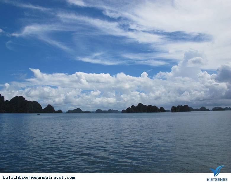 Khám Phá Vẻ Đẹp Thiên Nhiên Quan Lạn - Ảnh 1