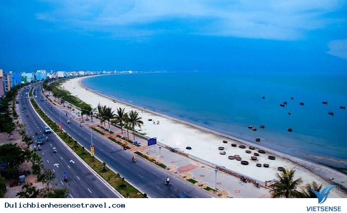 Mùa thăm quan, nghỉ dưỡng biển Đà Nẵng hè 2025 đã bắt đầu - Ảnh 1