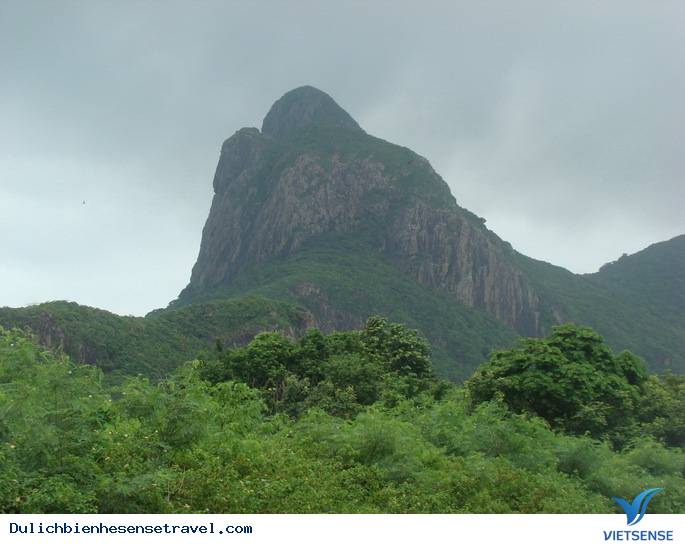 Những Địa điểm thăm quan Côn Đảo Hấp Dẫn - Ảnh 6 Những Địa điểm thăm quan Côn Đảo Hấp Dẫn - Ảnh 6