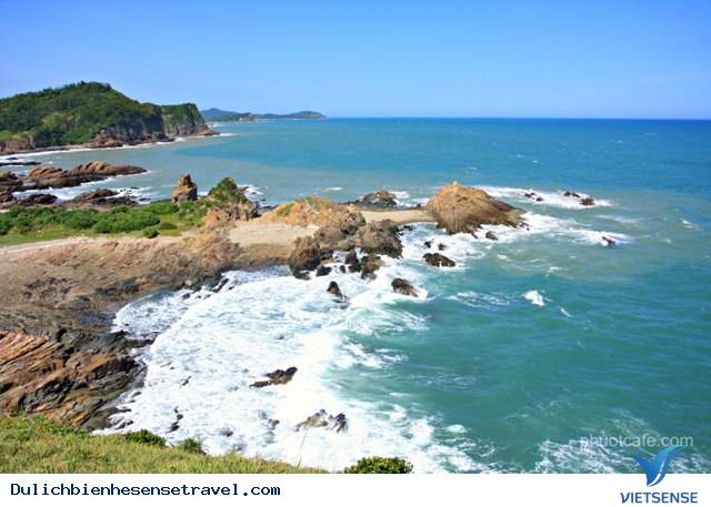 Những Điểm Đến Hấp Dẫn Trên Đảo Cô Tô - Ảnh 3 Những Điểm Đến Hấp Dẫn Trên Đảo Cô Tô - Ảnh 3