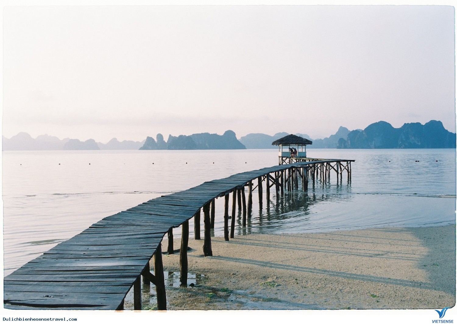 Top 10 địa điểm thăm quan Vân Đồn siêu hot - Ảnh 1 Top 10 địa điểm thăm quan Vân Đồn siêu hot - Ảnh 1